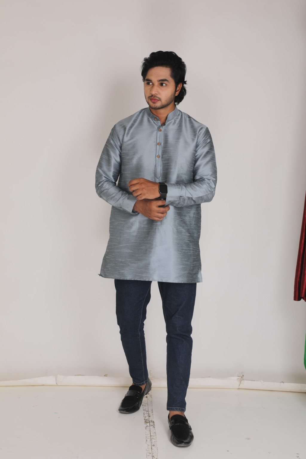 LIGHT GREY KURTA WITH COLLAR