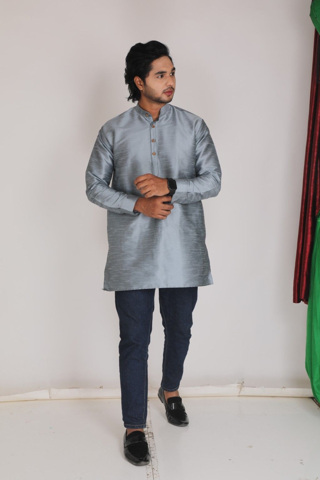 LIGHT GREY KURTA WITH COLLAR