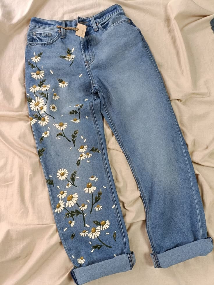 Daisy Floral Embroidered Straight Jeans