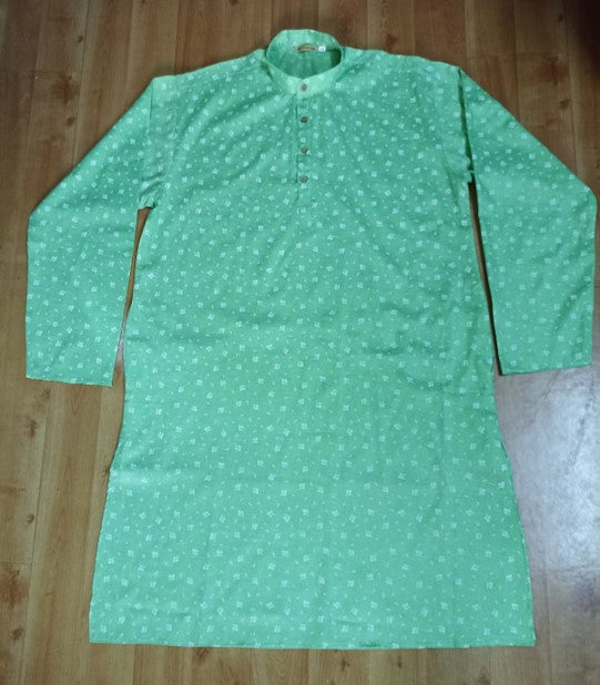 LIGHT GREEN